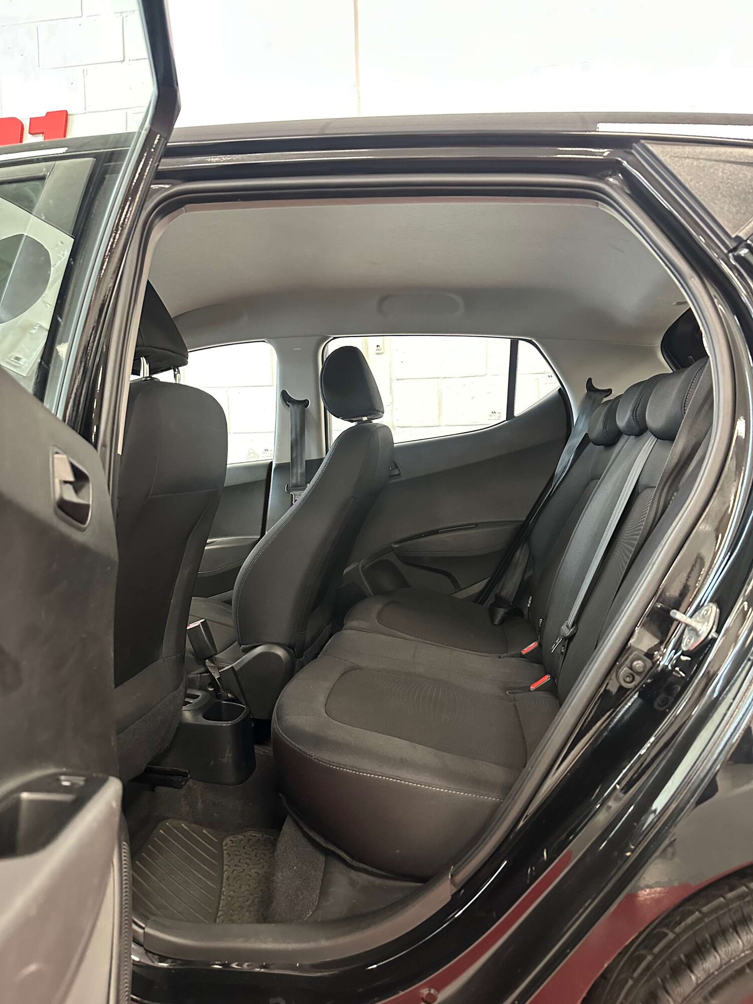 Used Hyundai i10 2018 for sale - 78198757: Photo 16