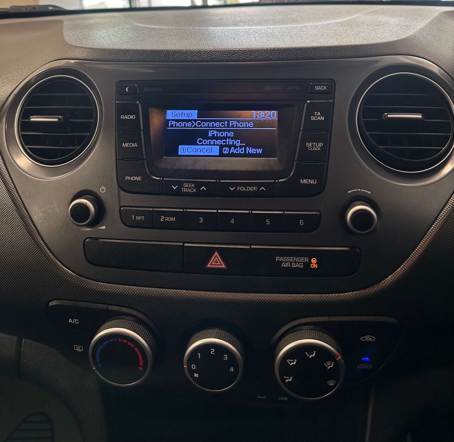 Used Hyundai i10 2018 for sale - 78198757: Photo 18