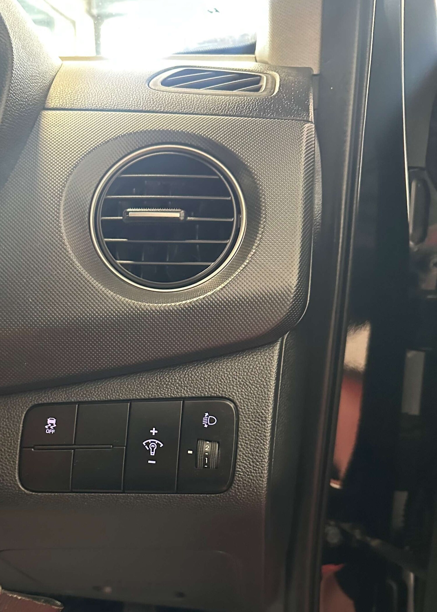 Used Hyundai i10 2018 for sale - 78198757: Photo 25