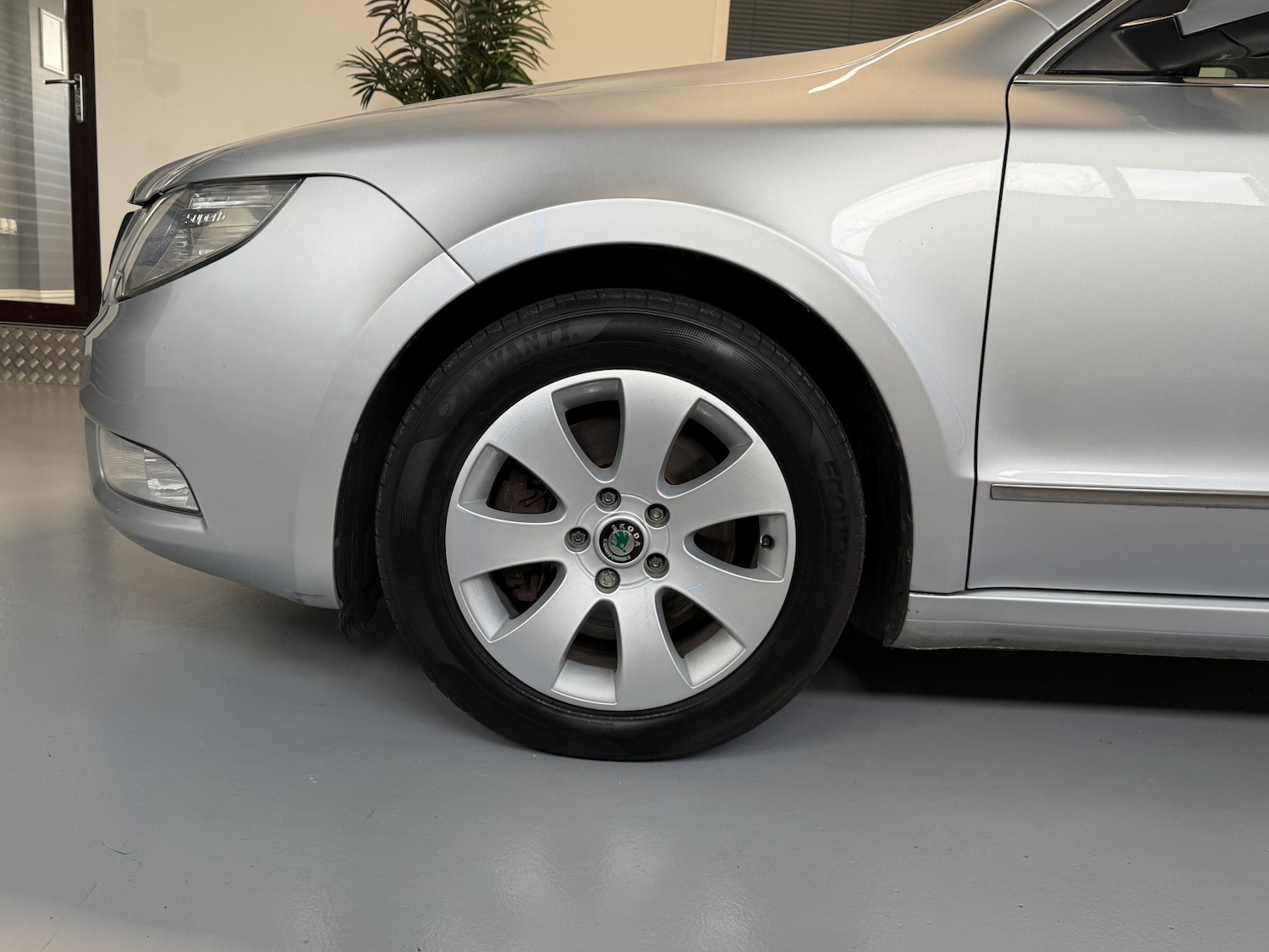 Used Skoda Superb 2011 for sale - 77715048: Photo 15