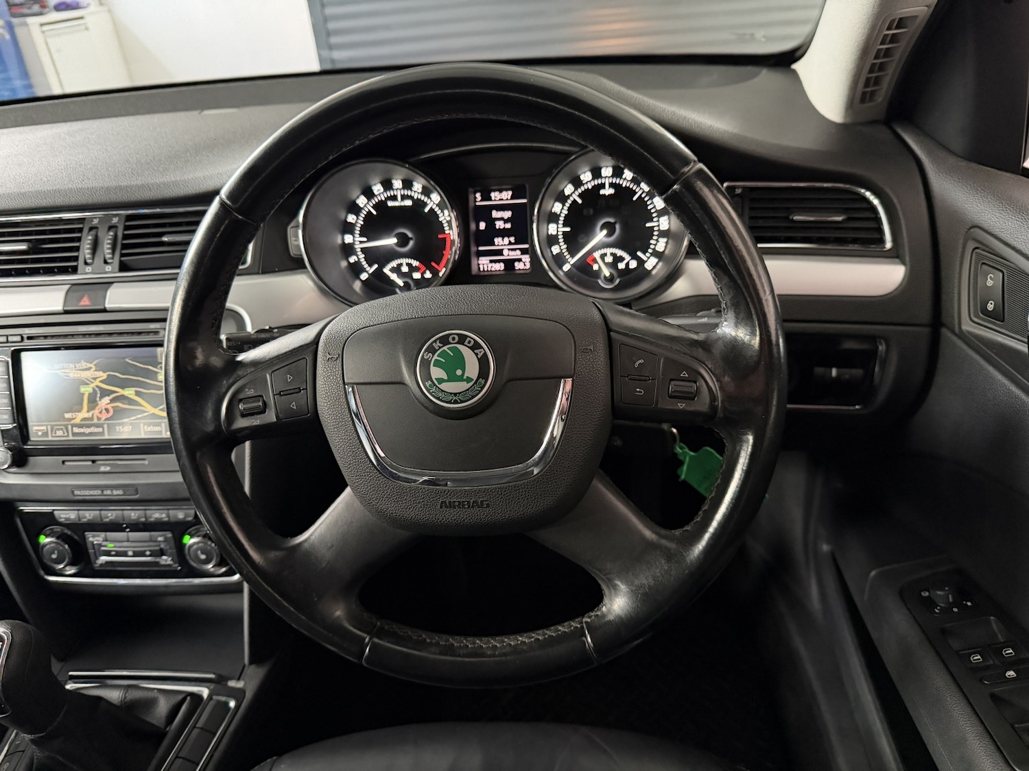 Used Skoda Superb 2011 for sale - 77715048: Photo 23