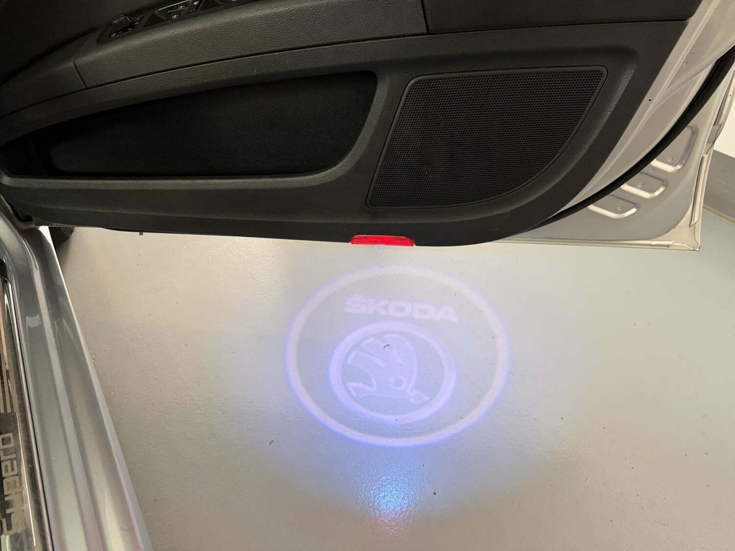 Used Skoda Superb 2011 for sale - 77715048: Photo 32