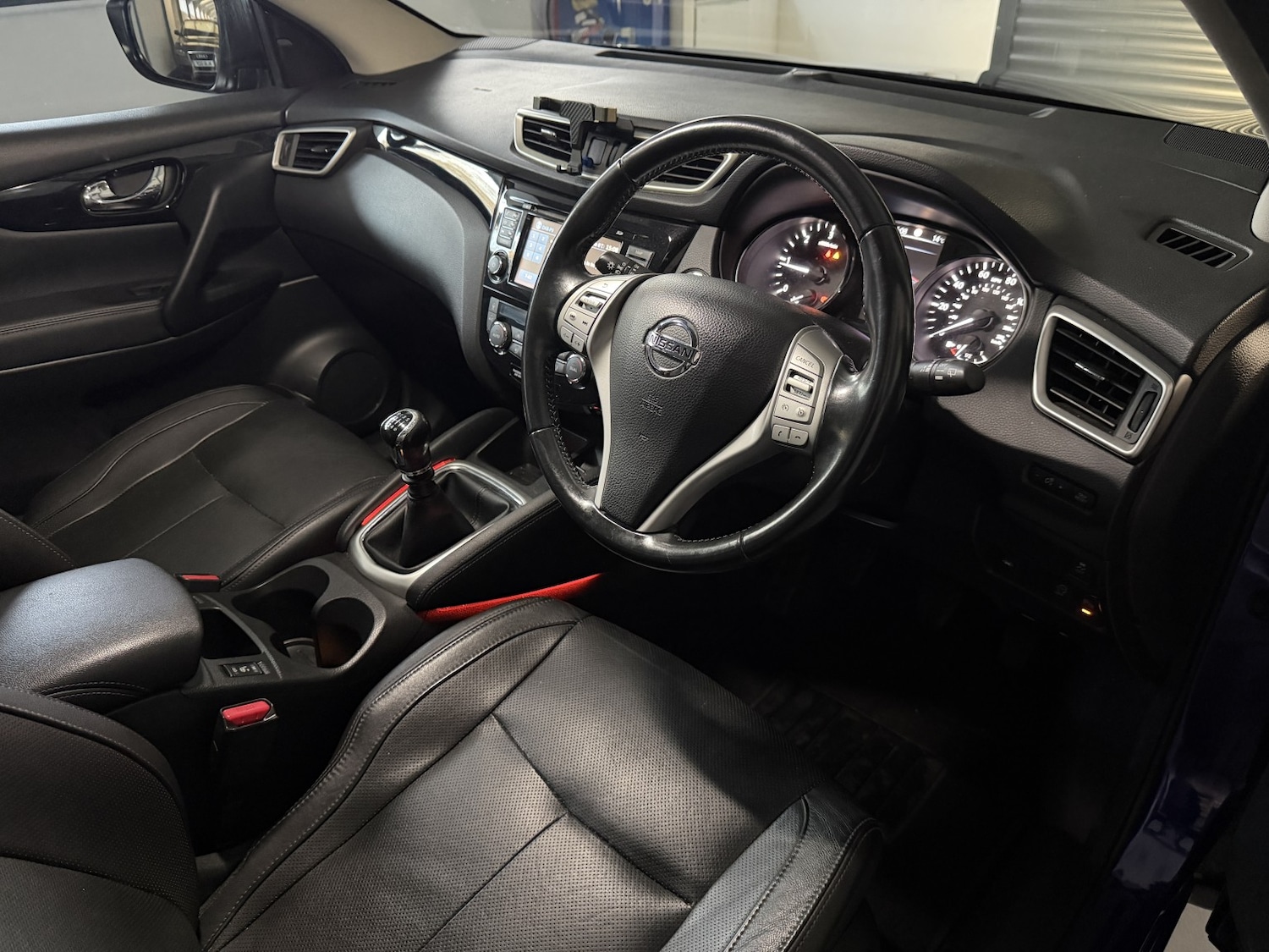 Used Nissan Qashqai 2015 for sale - 76598752: Photo 16