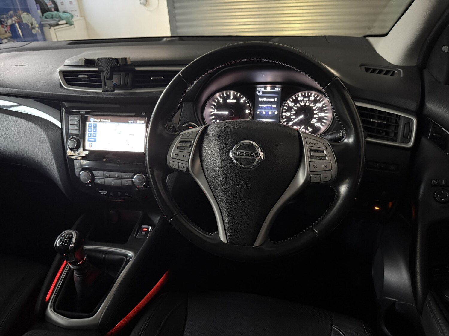 Used Nissan Qashqai 2015 for sale - 76598752: Photo 24