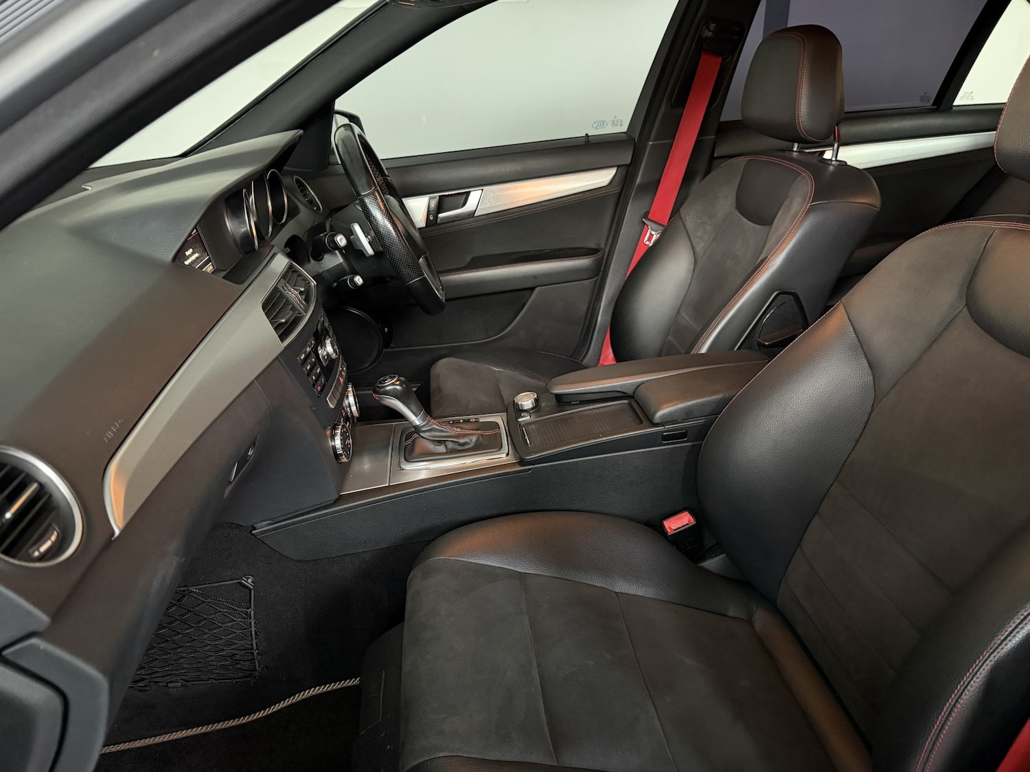 Used Mercedes-Benz C Class 2012 for sale - 77709090: Photo 29