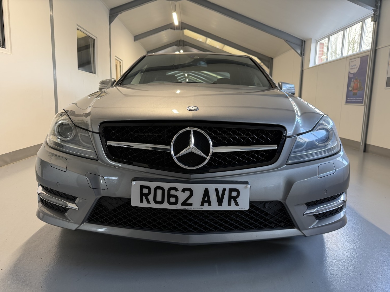 Used Mercedes-Benz C Class 2012 for sale - 77709090: Photo 8