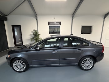 Used Volvo S40 2011 for sale - 76497575: Photo