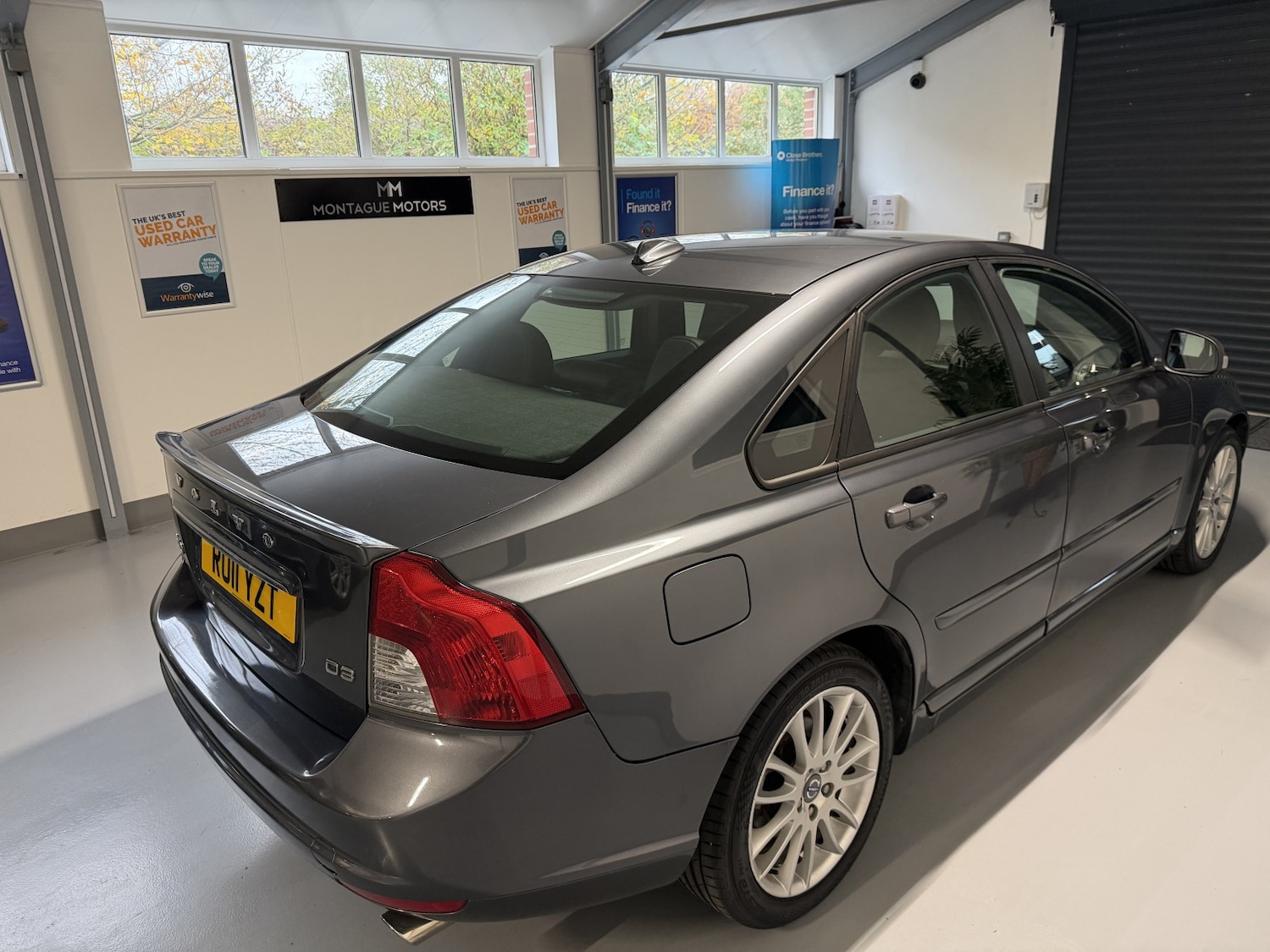 Used Volvo S40 2011 for sale - 76497575: Photo 6