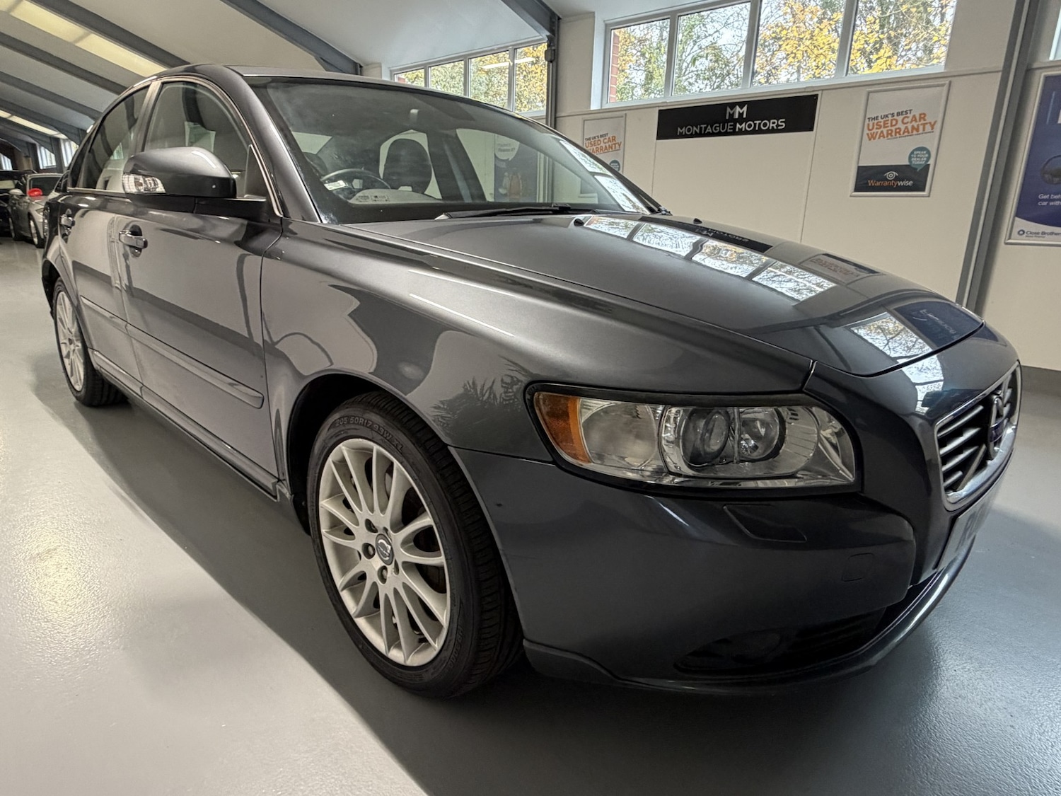 Used Volvo S40 2011 for sale - 76497575: Photo 7