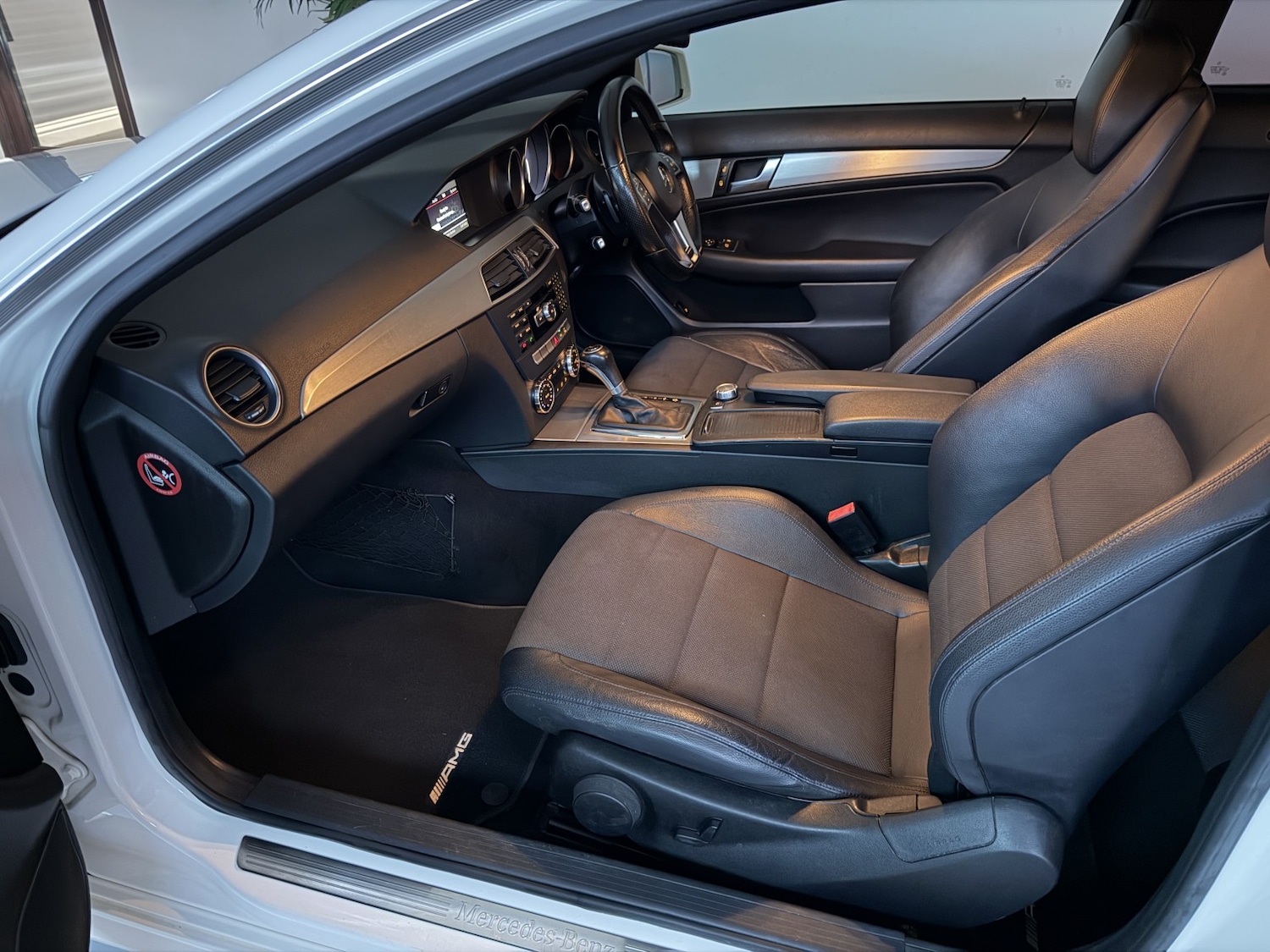 Used Mercedes-Benz C Class 2012 for sale - 76547797: Photo 28