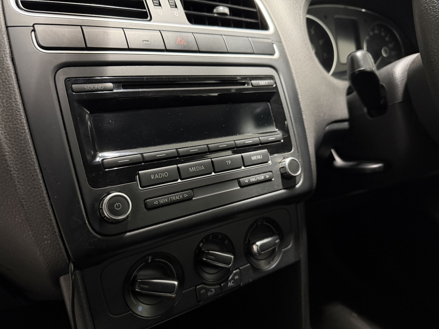 Used Volkswagen Polo 2012 for sale - 76924410: Photo 14