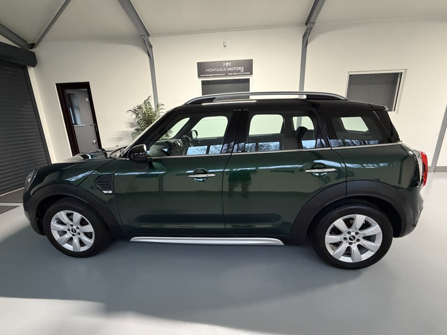Used MINI Countryman 2017 for sale - 76591510: Photo 2