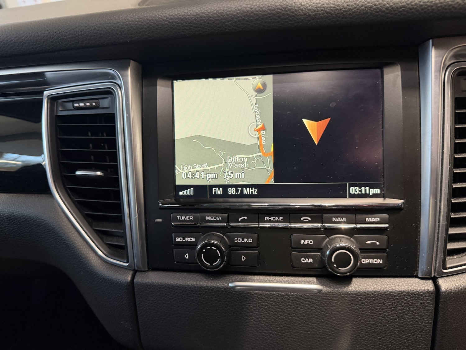 Used Porsche Macan 2015 for sale - 77521960: Photo 25