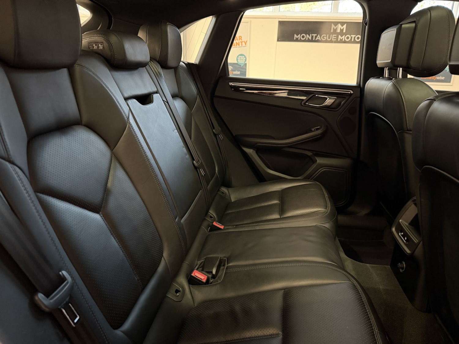 Used Porsche Macan 2015 for sale - 77521960: Photo 38