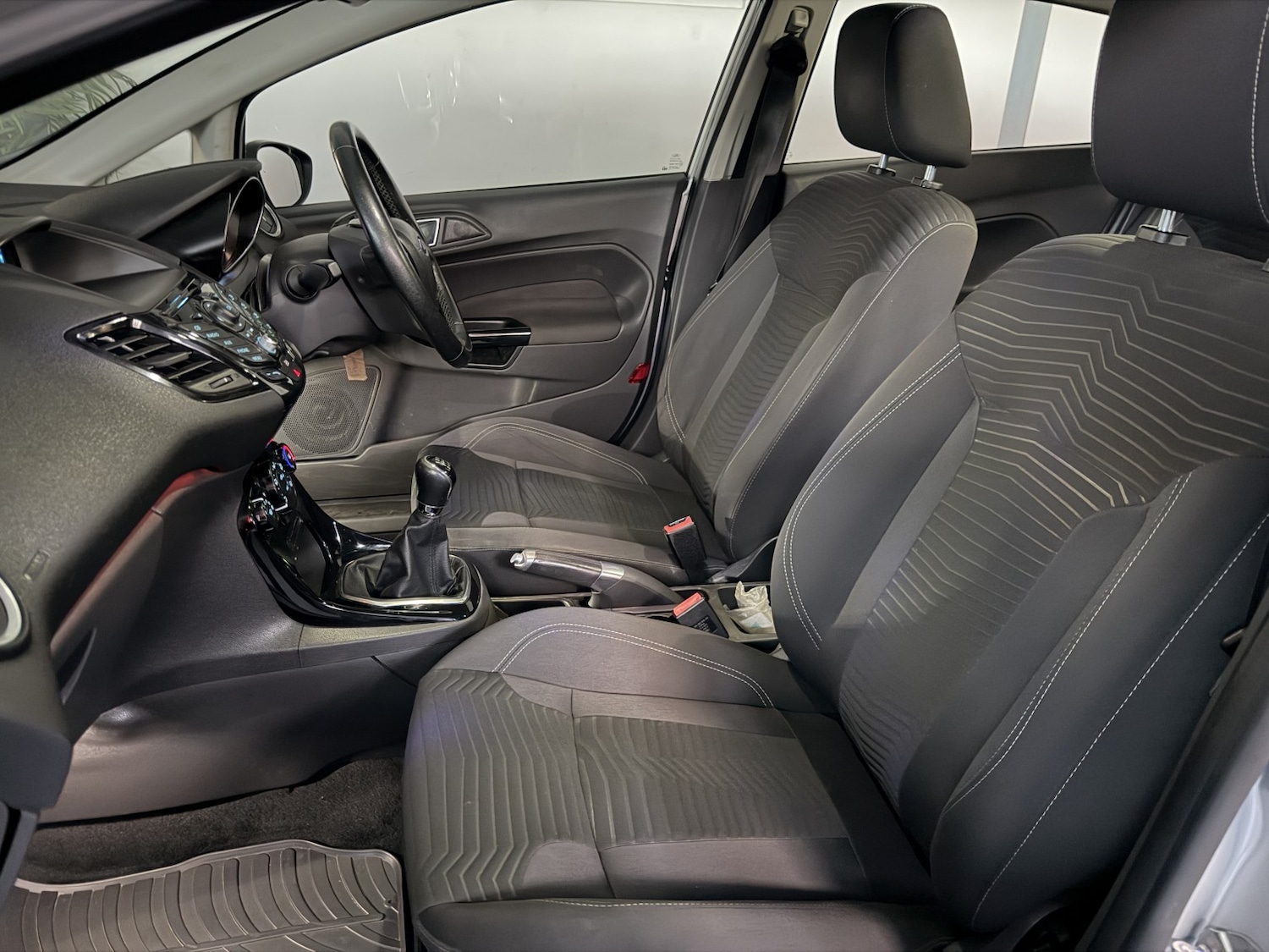 Used Ford Fiesta 2013 for sale - 76673301: Photo 23