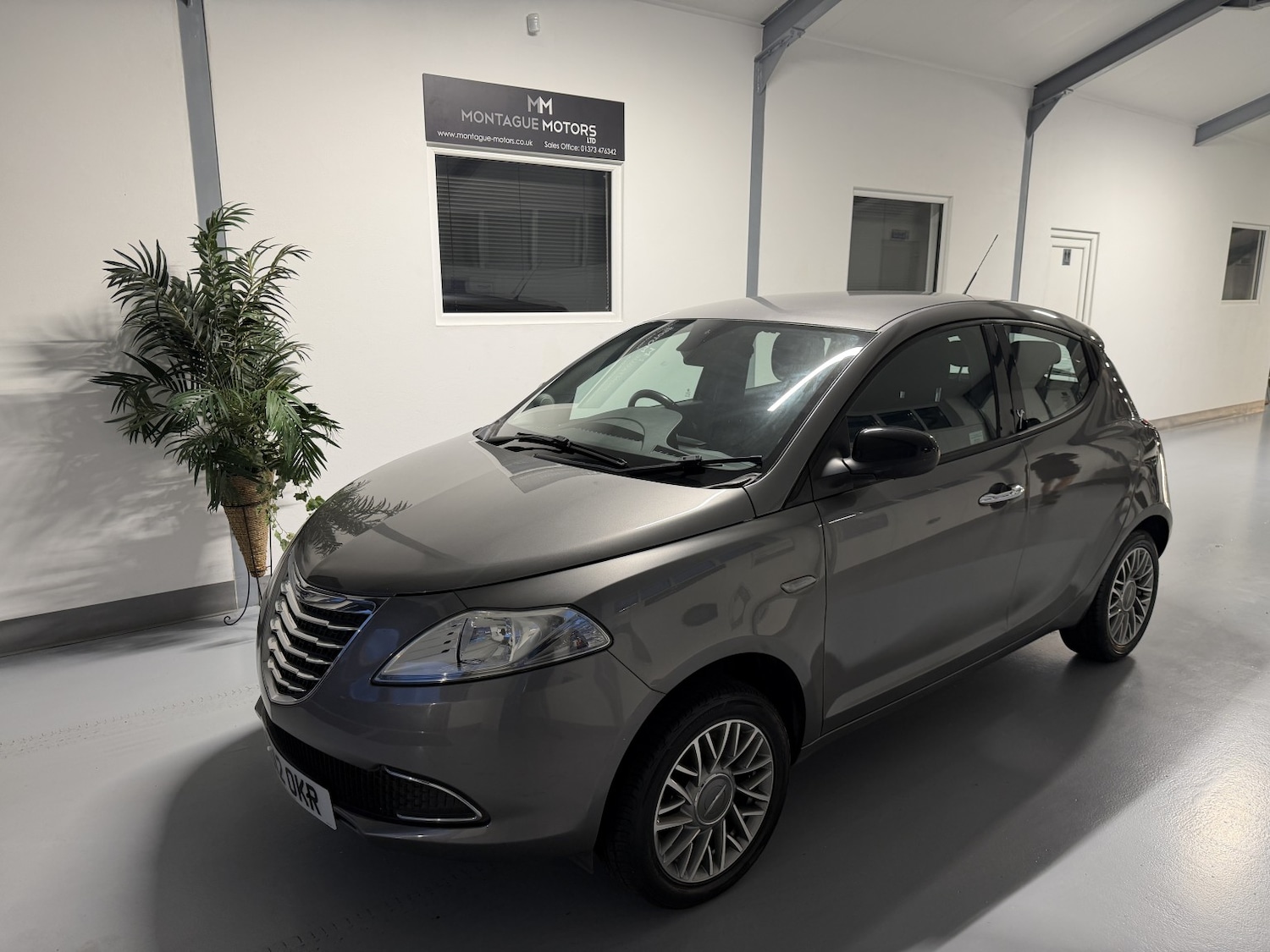 Used Chrysler Ypsilon 2012 for sale - 76706162: Photo 1