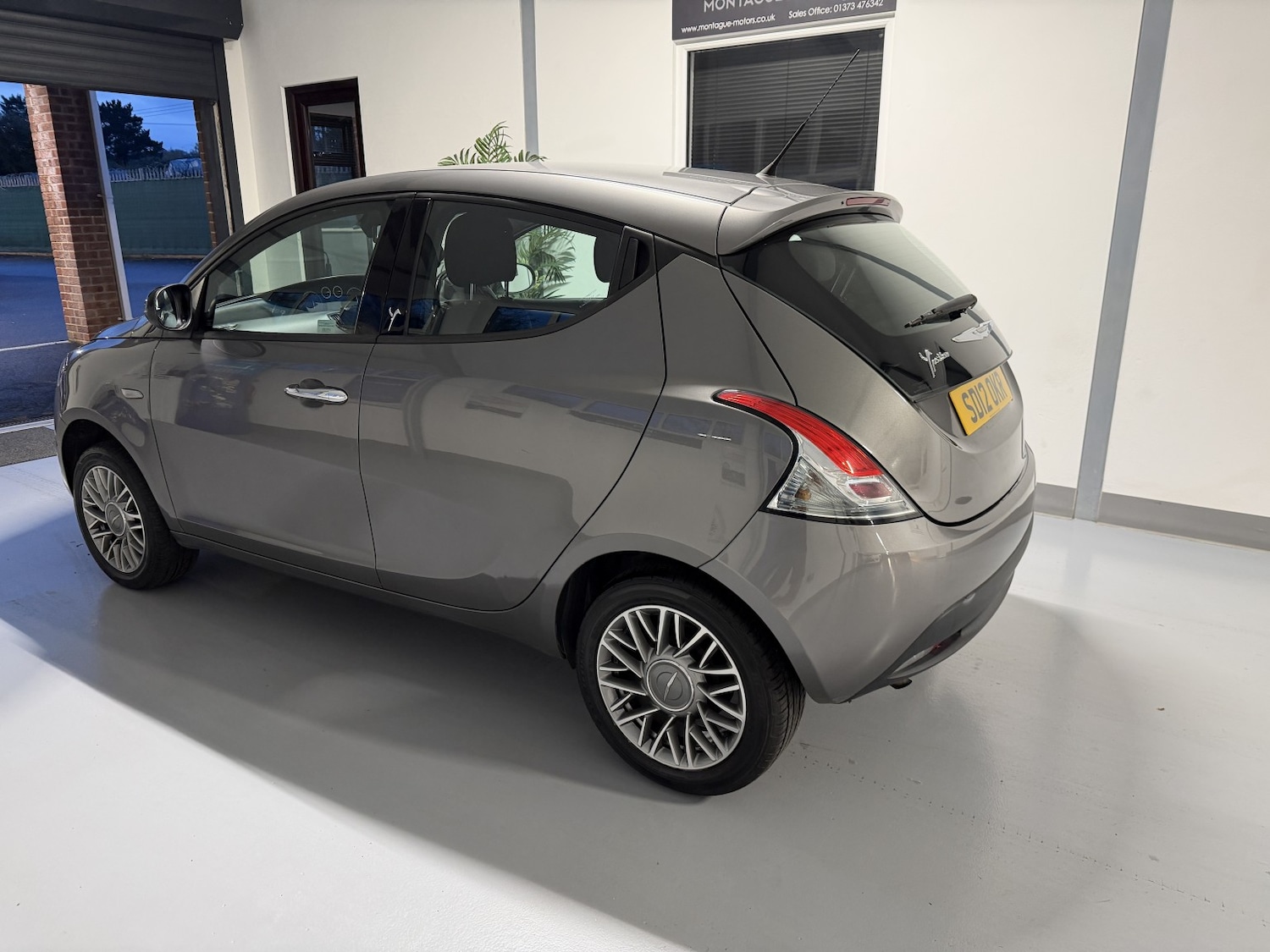 Used Chrysler Ypsilon 2012 for sale - 76706162: Photo 3