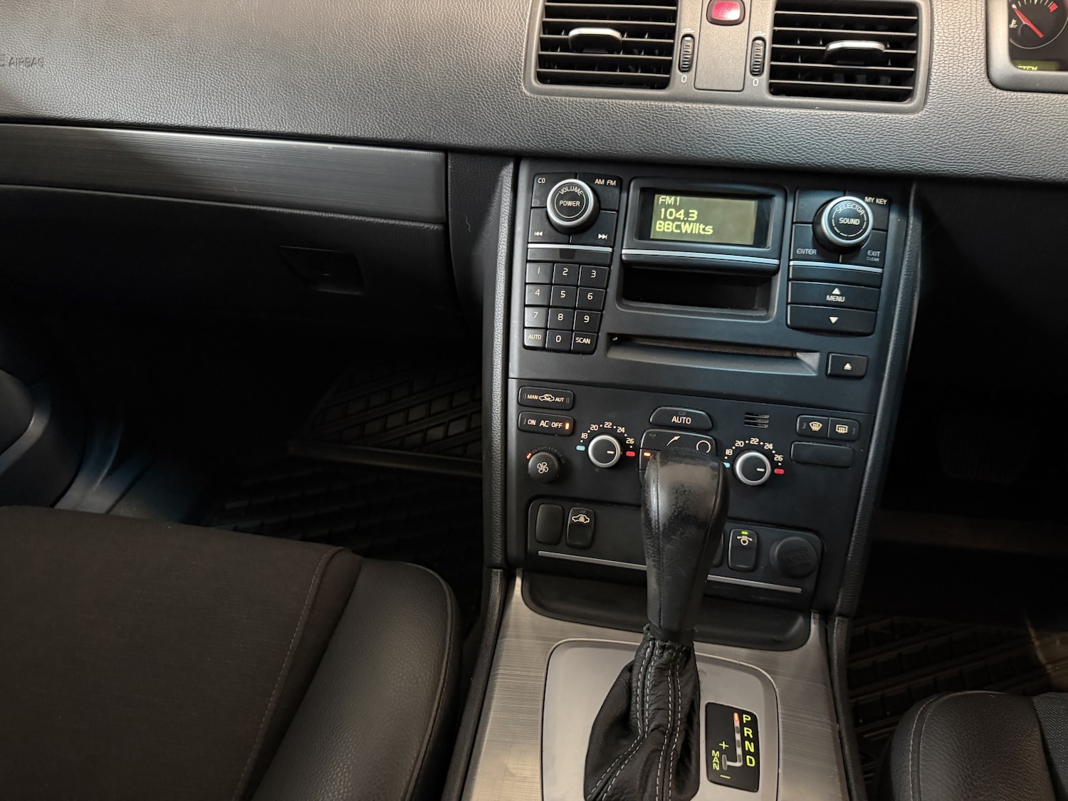 Used Volvo XC90 2010 for sale - 76891781: Photo 19