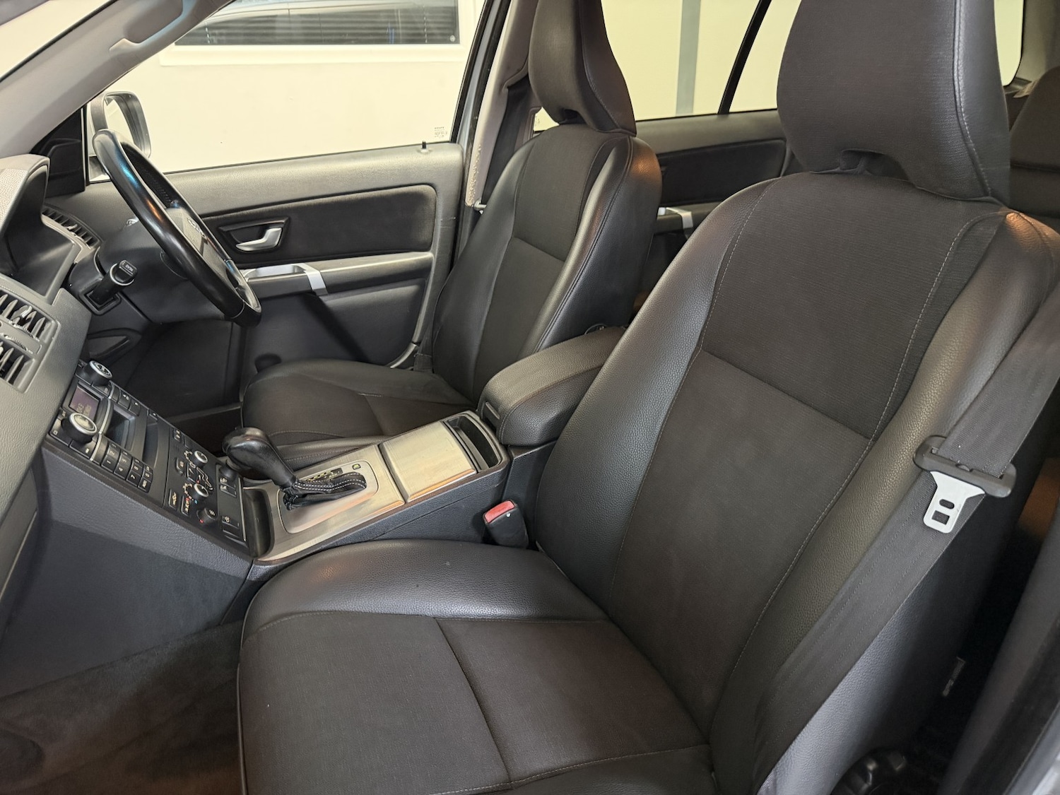 Used Volvo XC90 2010 for sale - 76891781: Photo 23