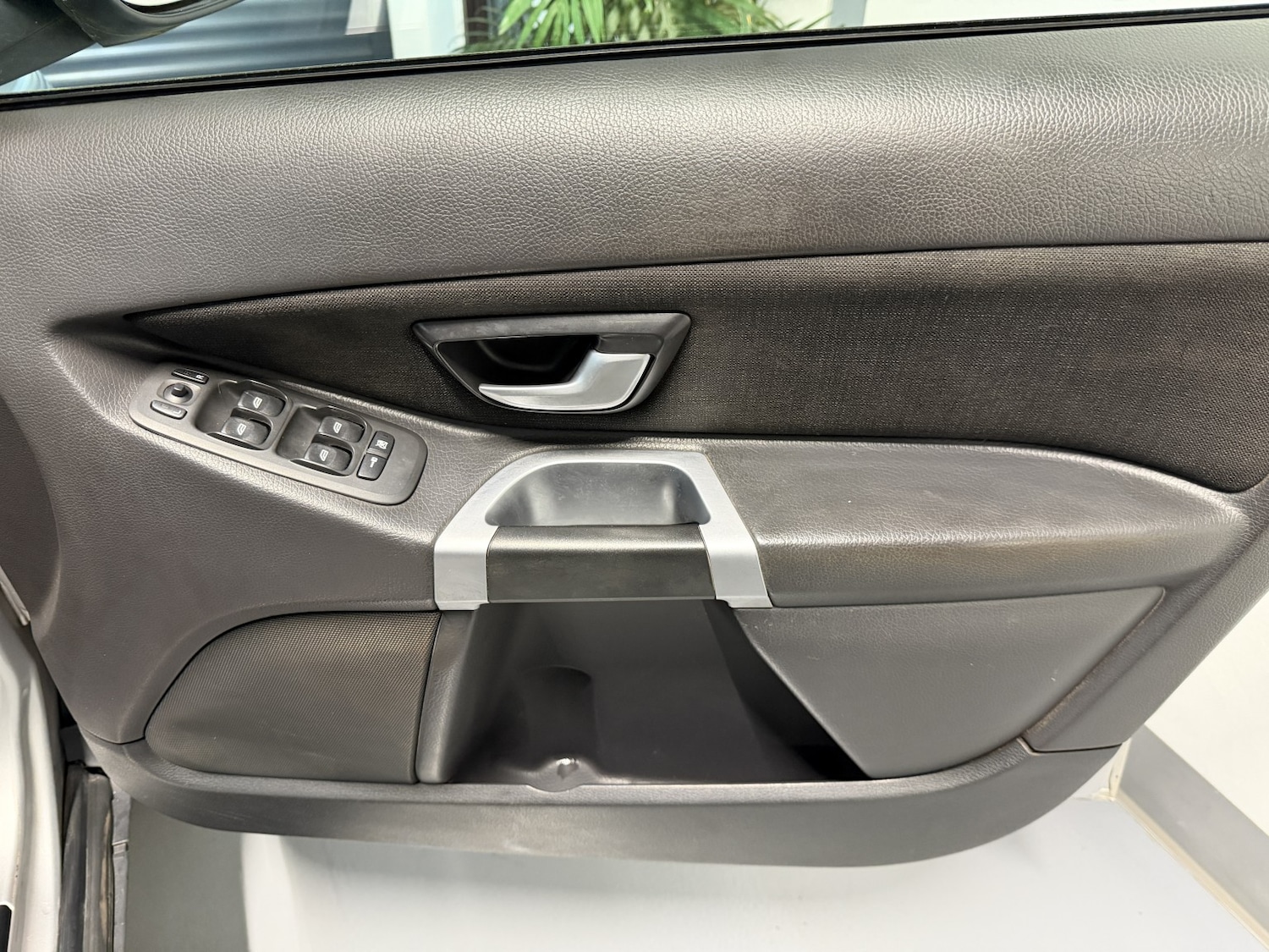 Used Volvo XC90 2010 for sale - 76891781: Photo 25