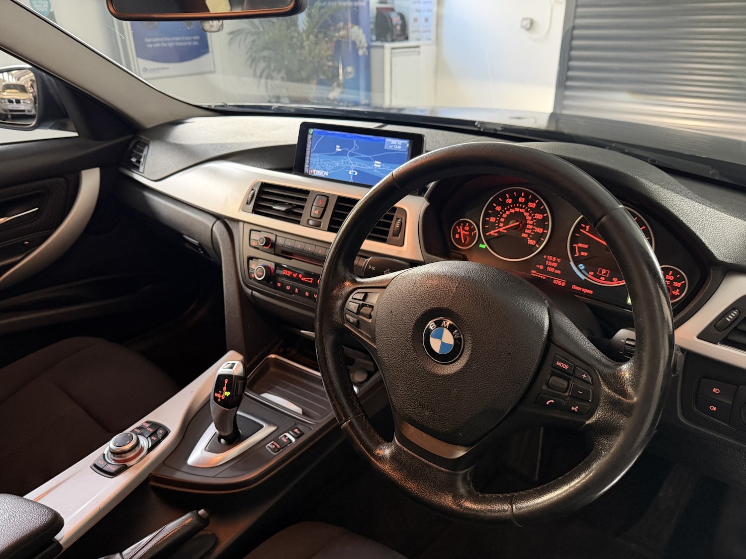 Used BMW 3 Series 2013 for sale - 77595270: Photo 17