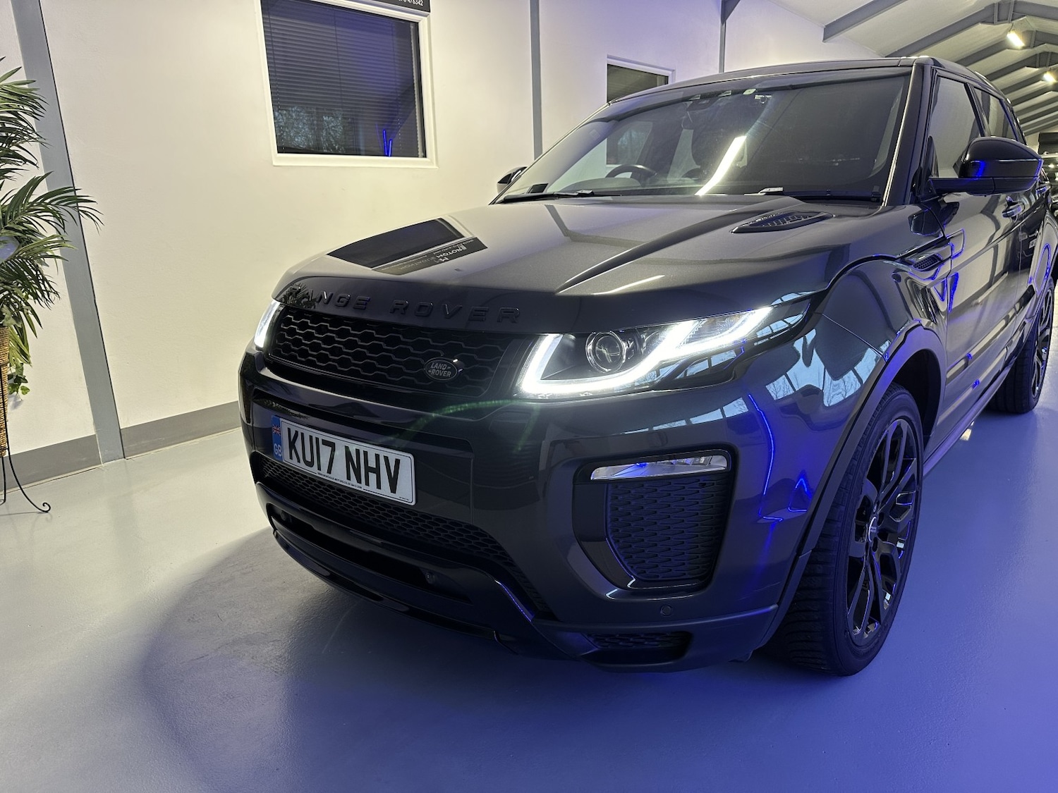 Used Land Rover Range Rover Evoque 2017 for sale - 76618775: Photo 11