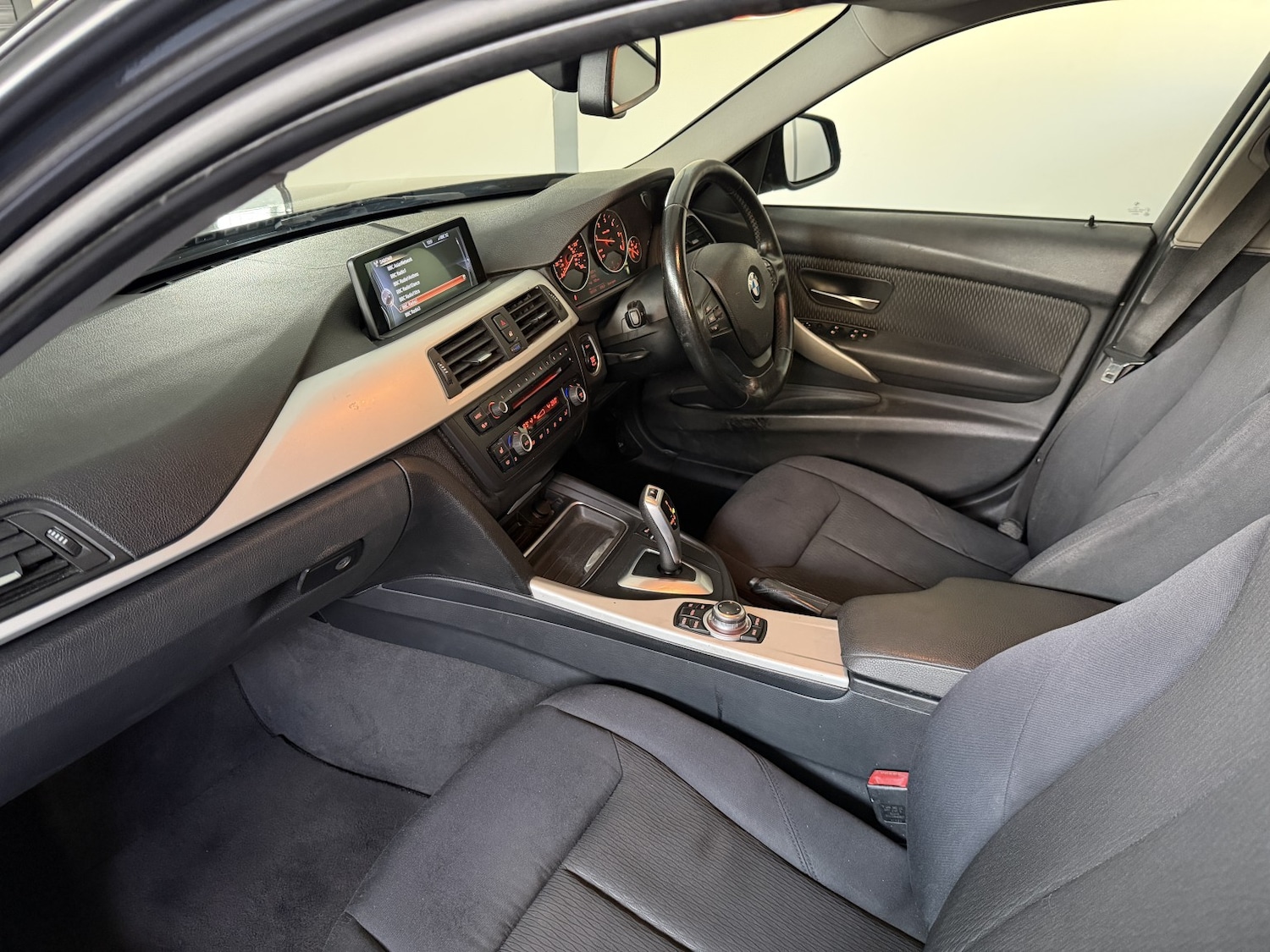 Used BMW 3 Series 2013 for sale - 76455463: Photo 24