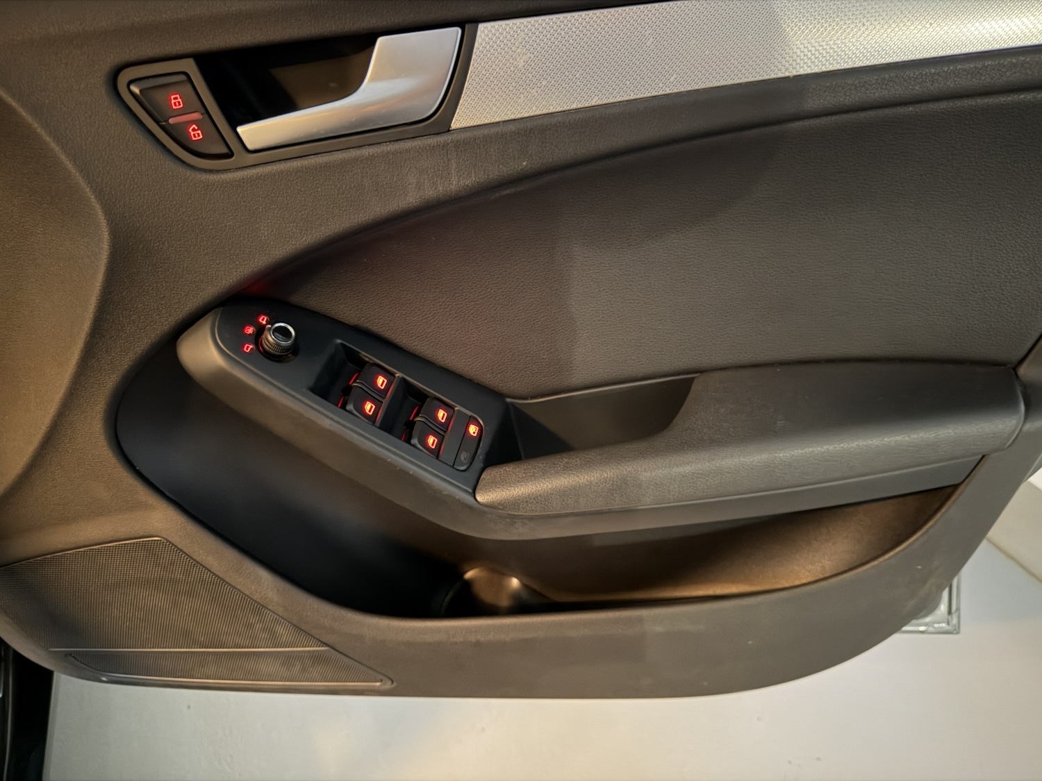 Used Audi A4 Avant 2012 for sale - 76673274: Photo 19