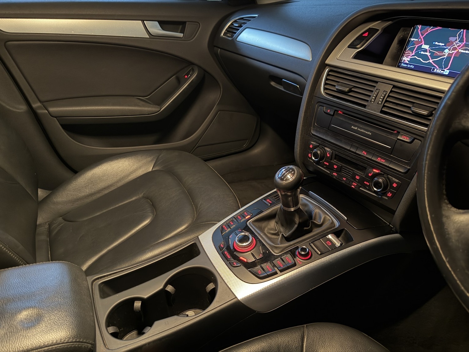 Used Audi A4 Avant 2012 for sale - 76673274: Photo 20