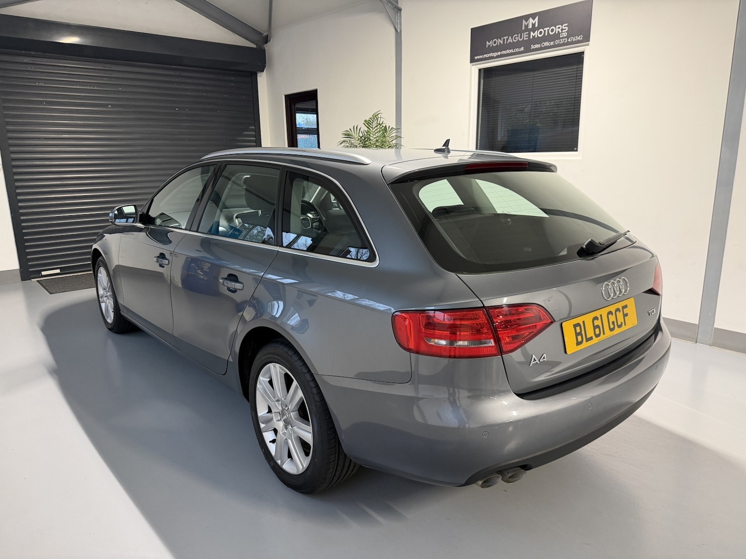 Used Audi A4 Avant 2012 for sale - 76673274: Photo 3