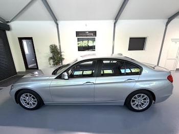 Used BMW 3 Series 2015 for sale - 79328248: Photo