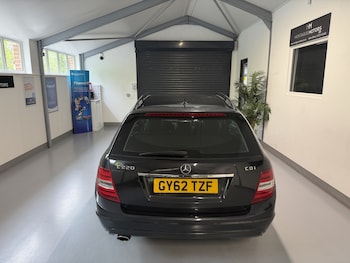 Used Mercedes-Benz C Class 2012 for sale - 79037188: Photo