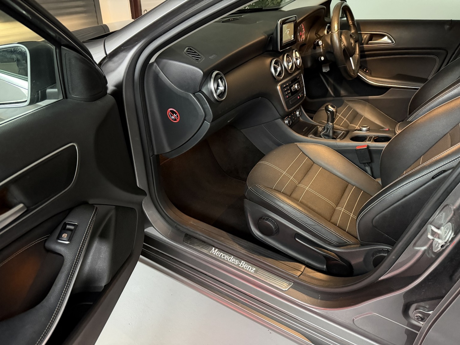 Used Mercedes-Benz A-Class 2015 for sale - 77522110: Photo 22