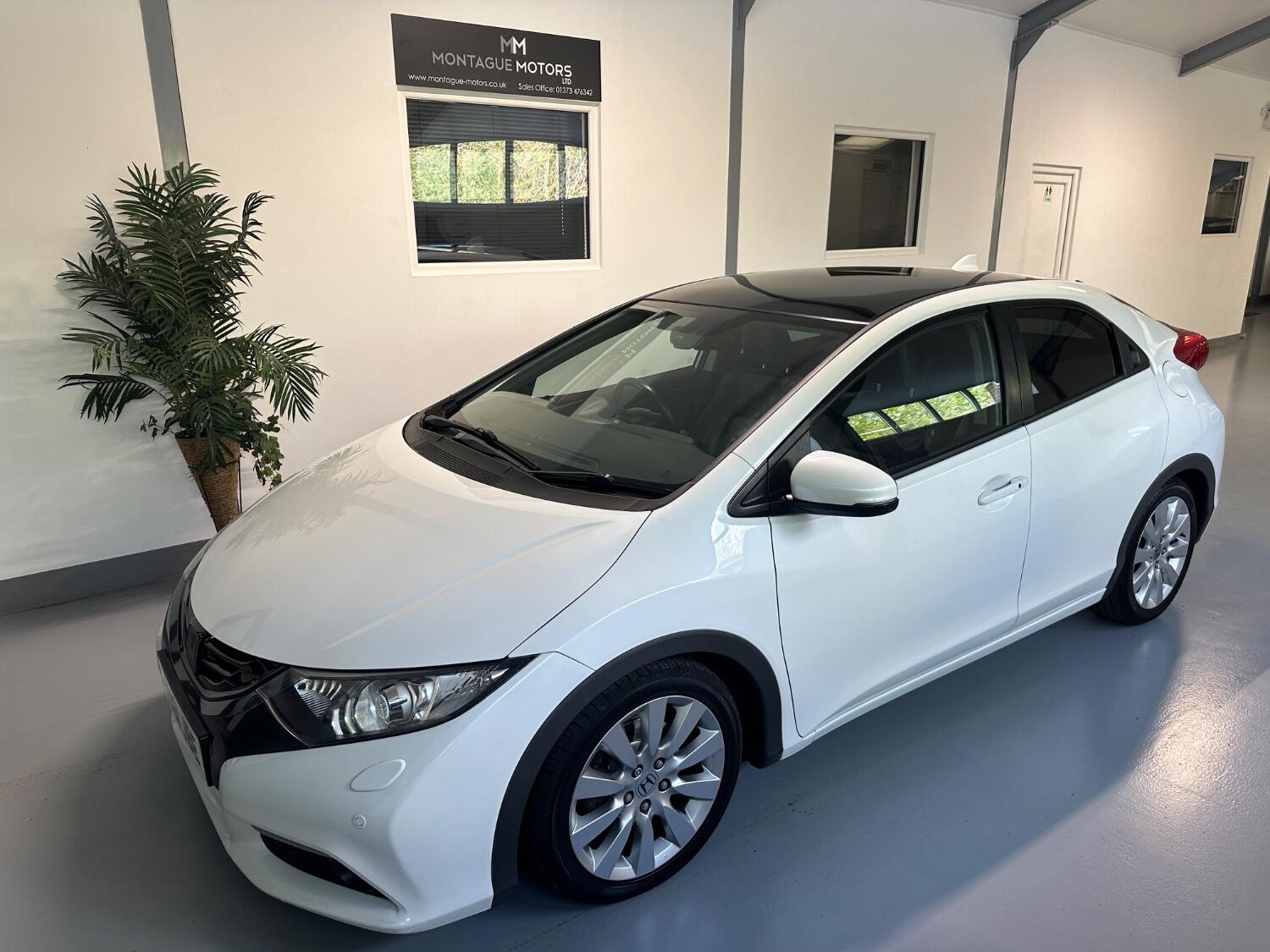 Used Honda Civic 2011 for sale - 76449358: Photo 1