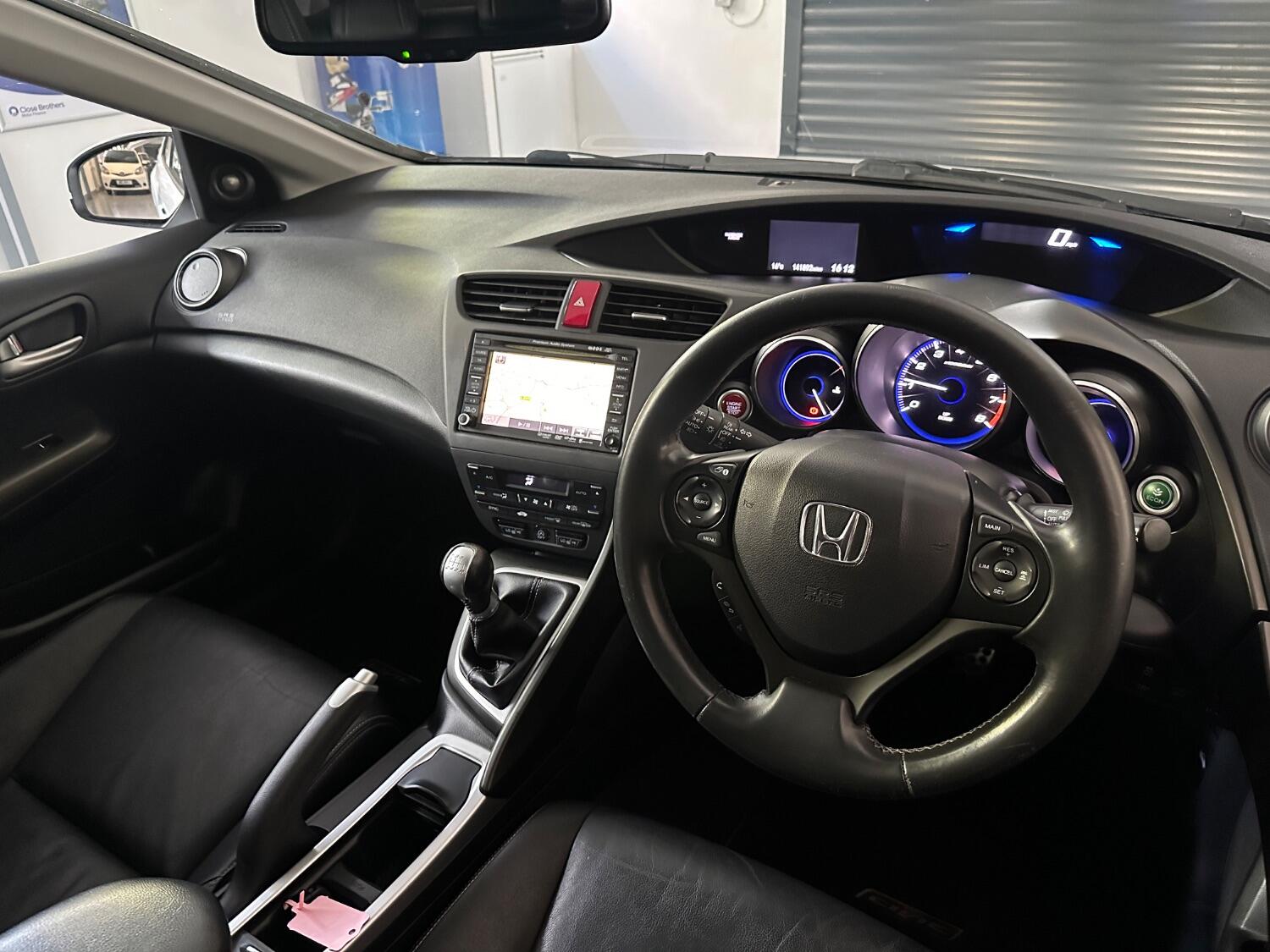 Used Honda Civic 2011 for sale - 76449358: Photo 18