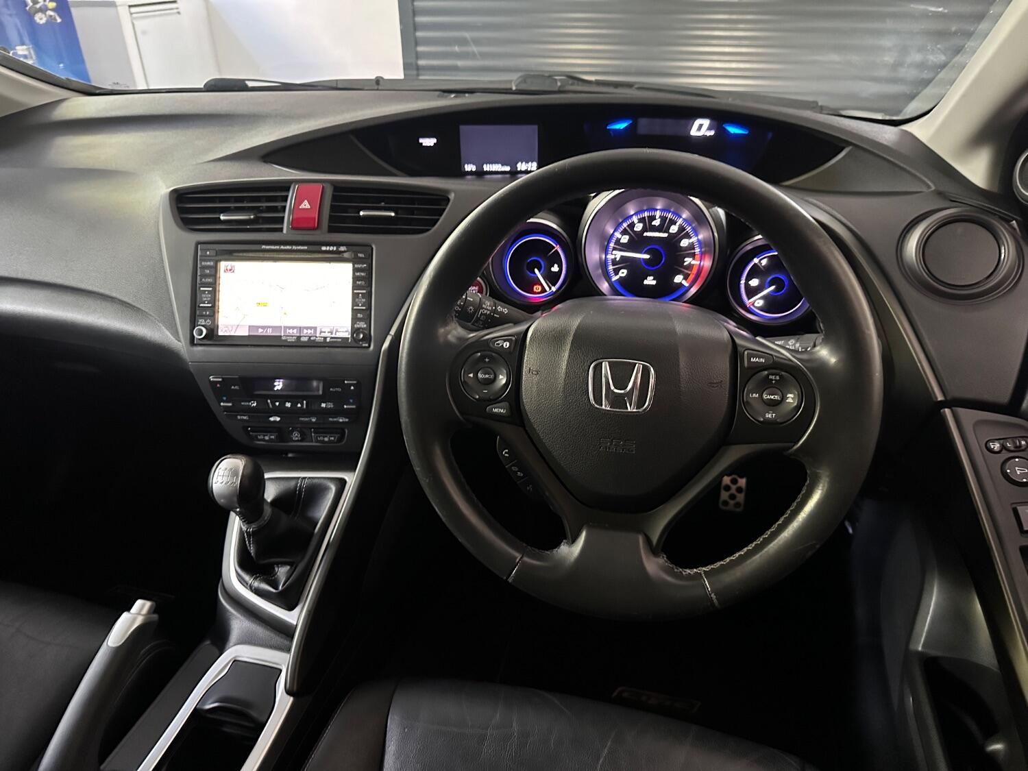 Used Honda Civic 2011 for sale - 76449358: Photo 19