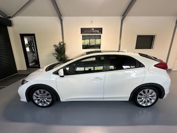 Used Honda Civic 2011 for sale - 76449358: Photo