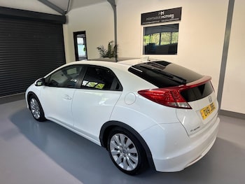 Used Honda Civic 2011 for sale - 76449358: Photo