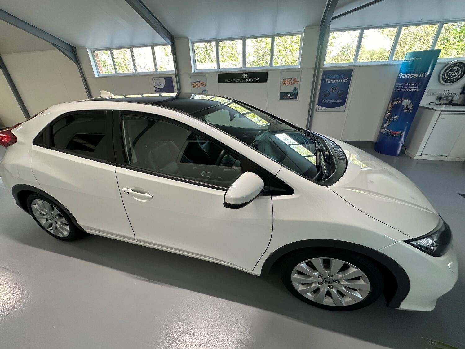 Used Honda Civic 2011 for sale - 76449358: Photo 6