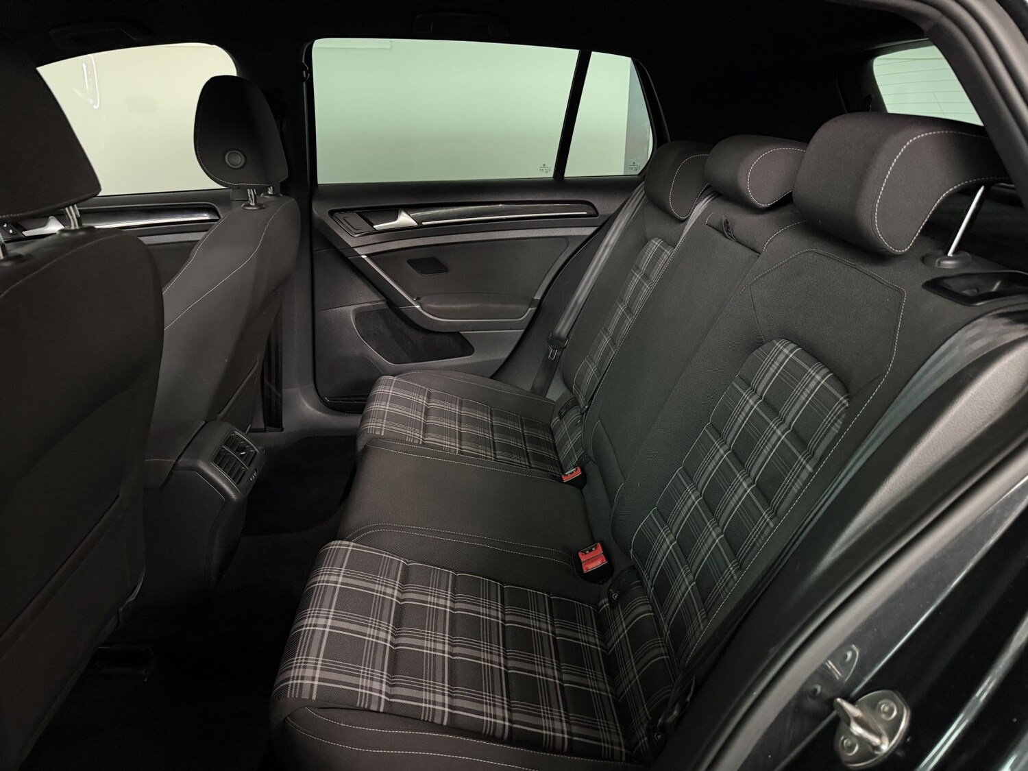 Used Volkswagen Golf 2016 for sale - 77766461: Photo 31