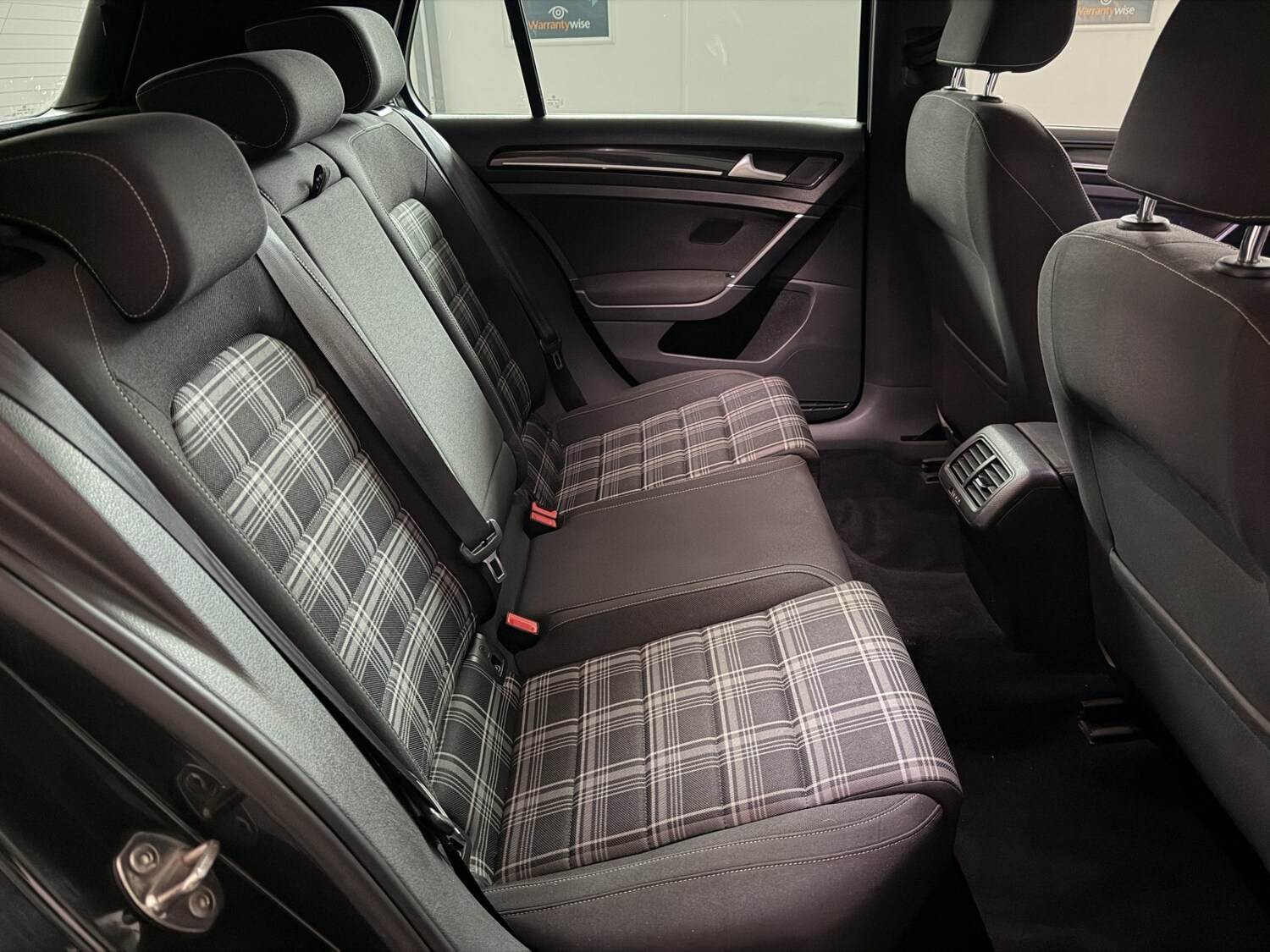 Used Volkswagen Golf 2016 for sale - 77766461: Photo 32