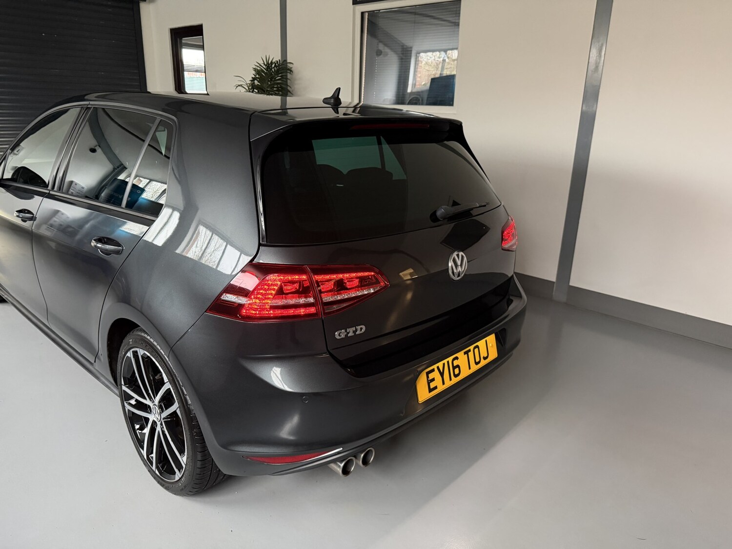 Used Volkswagen Golf 2016 for sale - 77766461: Photo 36