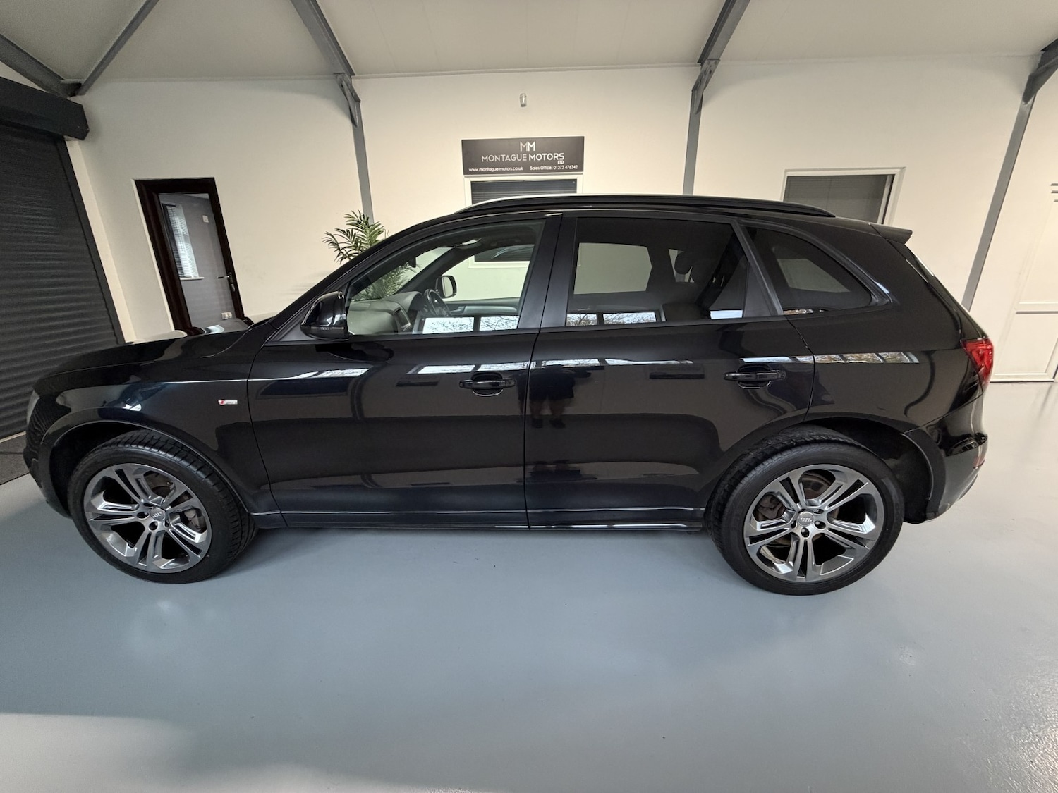 Used Audi Q5 2013 for sale - 76455468: Photo 2