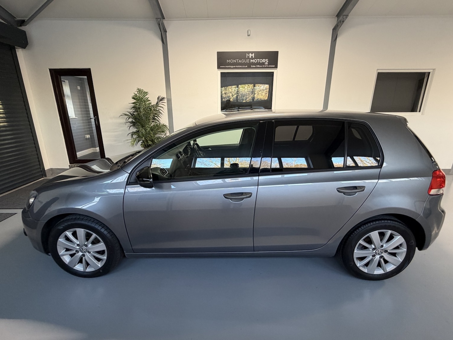 Used Volkswagen Golf 2012 for sale - 76924374: Photo 2