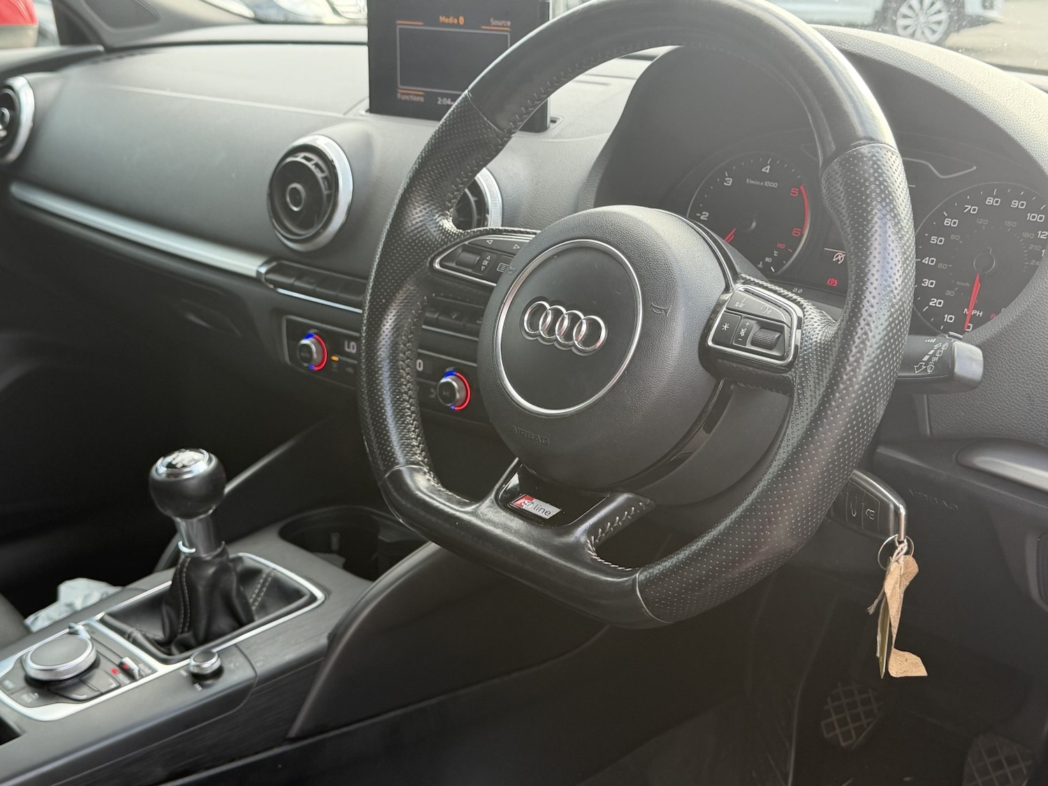 Used Audi A3 2014 for sale - 77675676: Photo 4