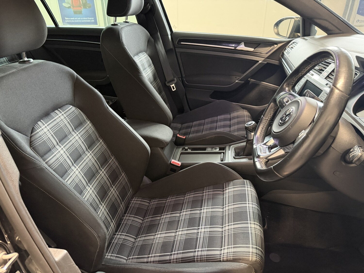 Used Volkswagen Golf 2016 for sale - 77632475: Photo 15