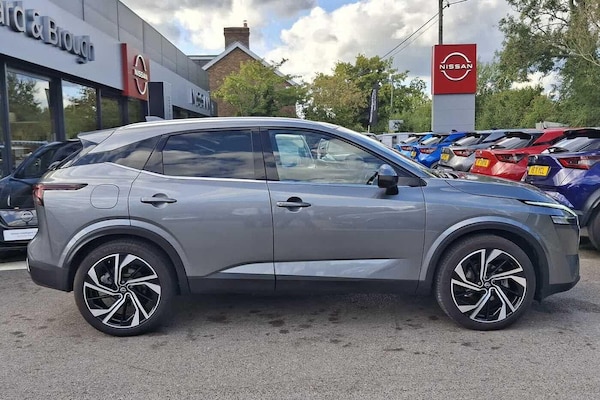 Used Nissan Qashqai 2022 for sale - 75697444: Photo 2