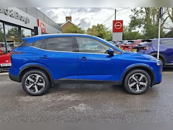 Used Nissan Qashqai 2023 for sale - 75990283: Photo 2