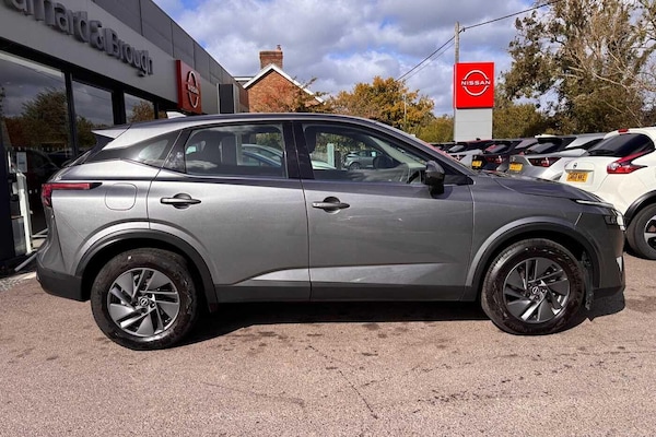 Used Nissan Qashqai 2022 for sale - 76215021: Photo 2