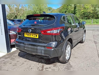 Used Nissan Qashqai 2018 for sale - 75669741: Photo